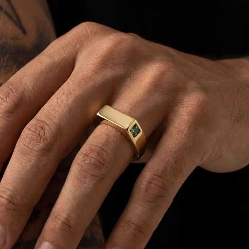 Side Emerald-ring