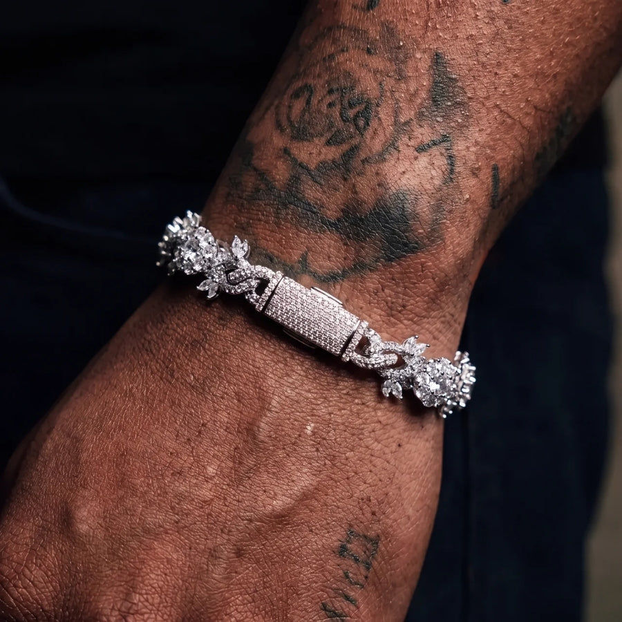 Thorn Crown iced armband