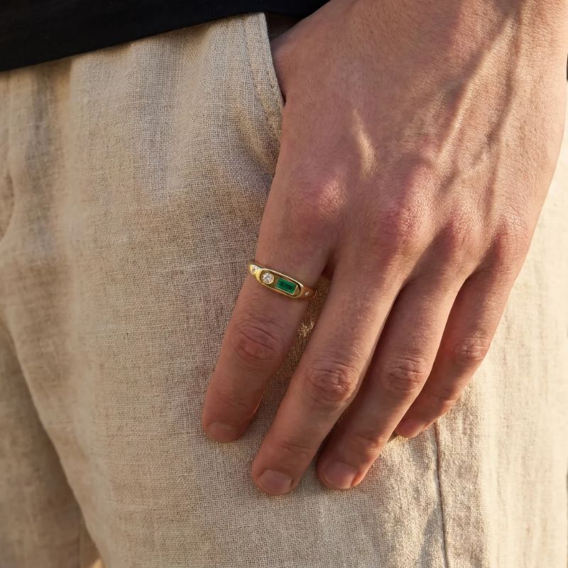 Saint Emerald-ring
