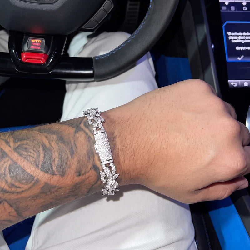 Thorn Crown iced armband